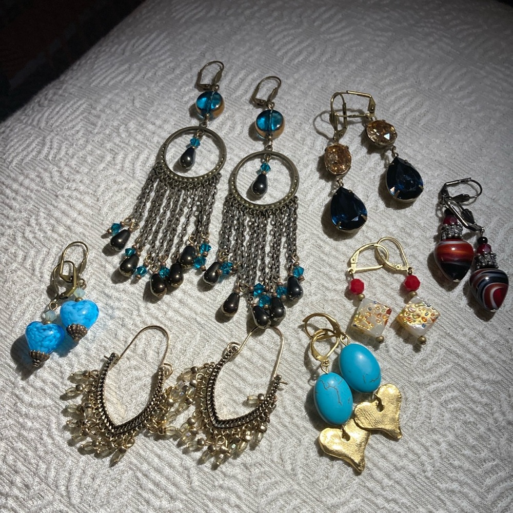 7 pairs of earrings
